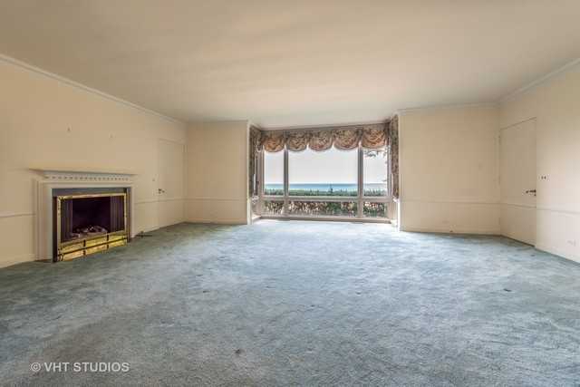 233 Sheridan Rd - Photo 3 of 15