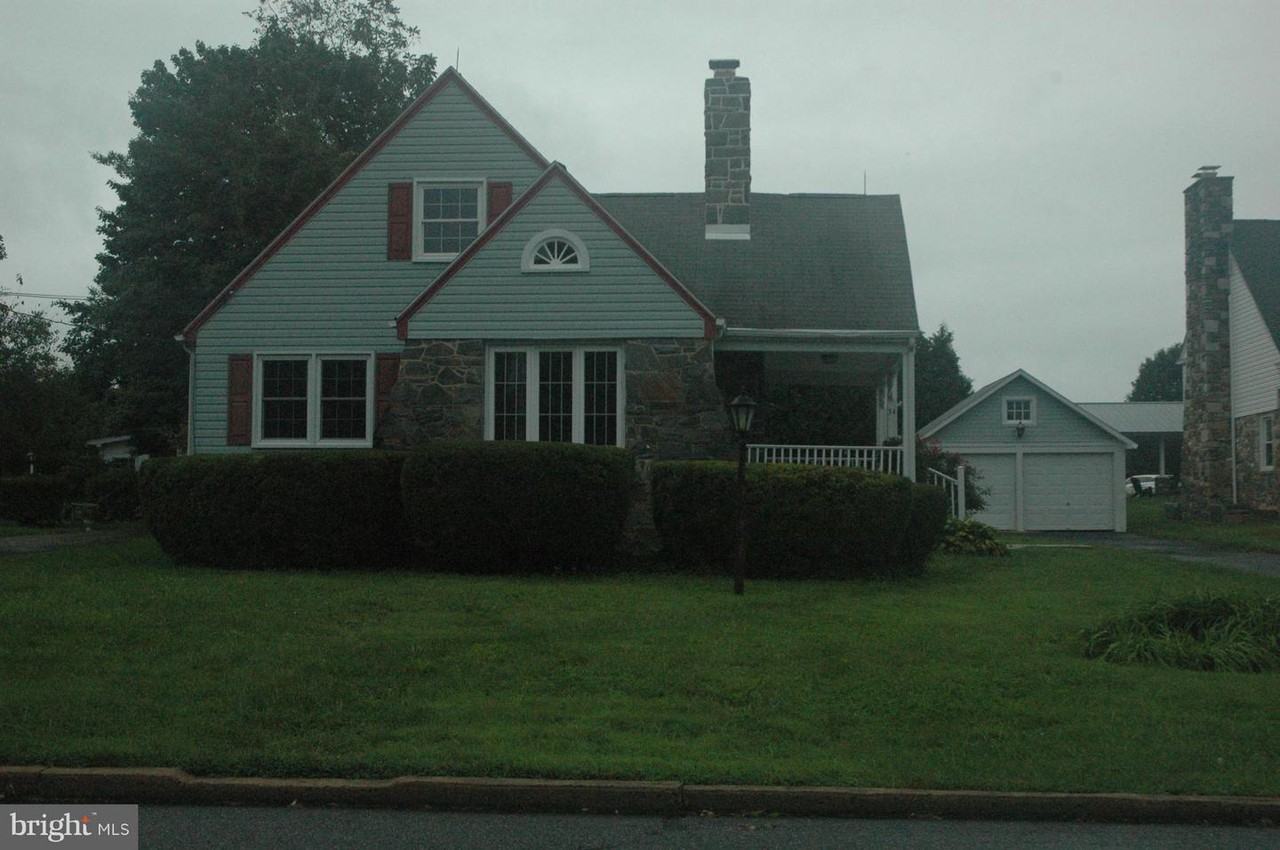 34 E Gordon St - Photo 3 of 25