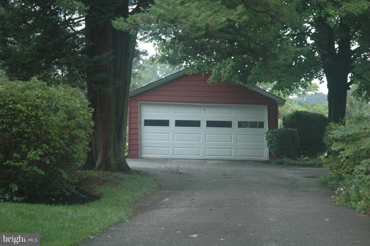 54 E Gordon St - Photo 3 of 28