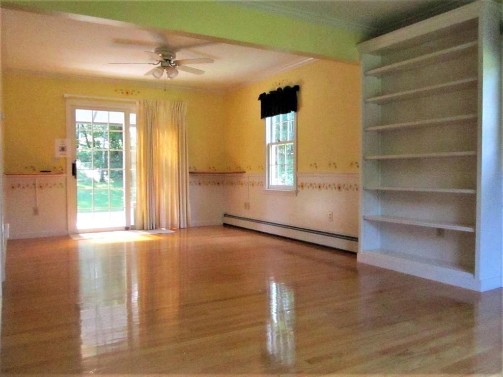 18 Old Broad St - Photo 2 of 22