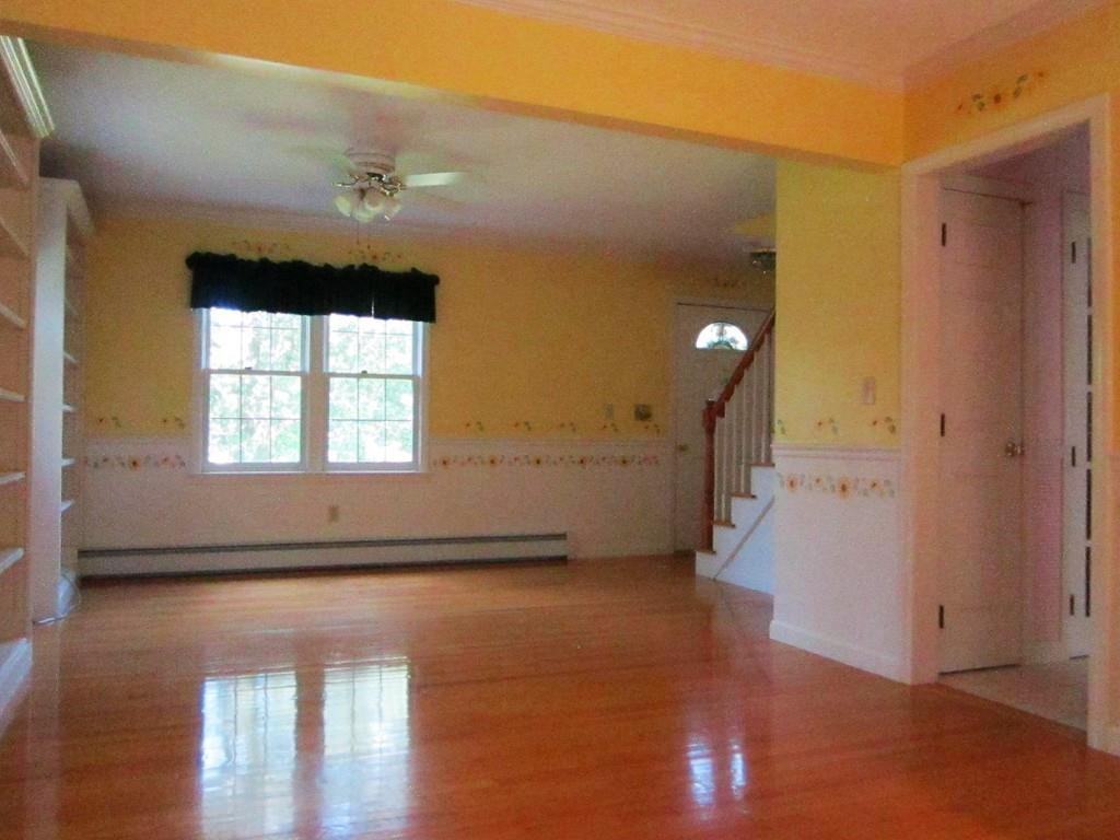 18 Old Broad St - Photo 3 of 22