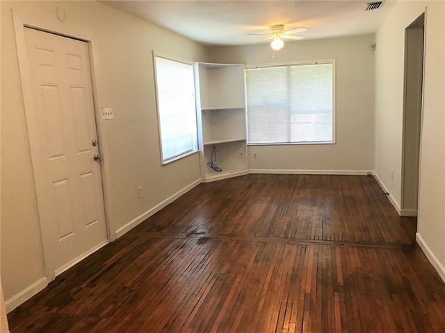 8910 San Leandro Dr - Photo 3 of 26