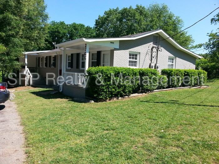 2700 Pitts Dr - Photo 2 of 7