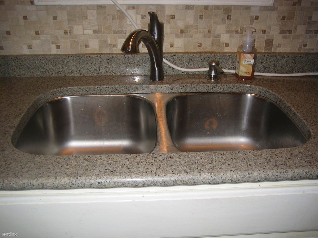 132 Front St - Photo 2 of 21