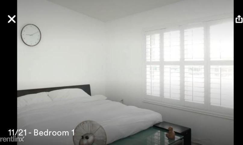 876 Jeffery St - Photo 3 of 8