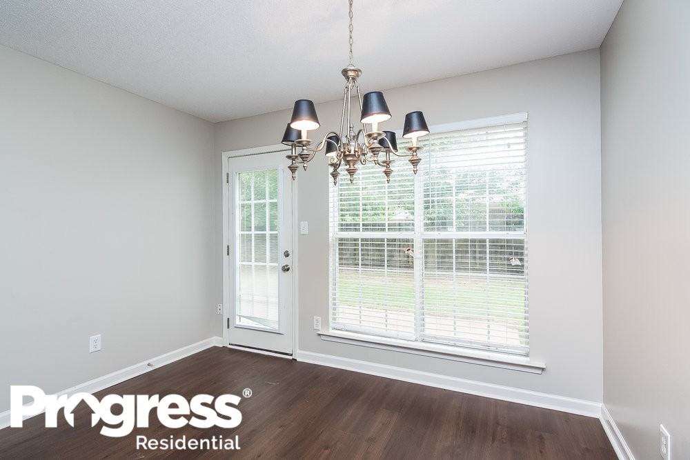5506 Lamb Rd - Photo 3 of 15