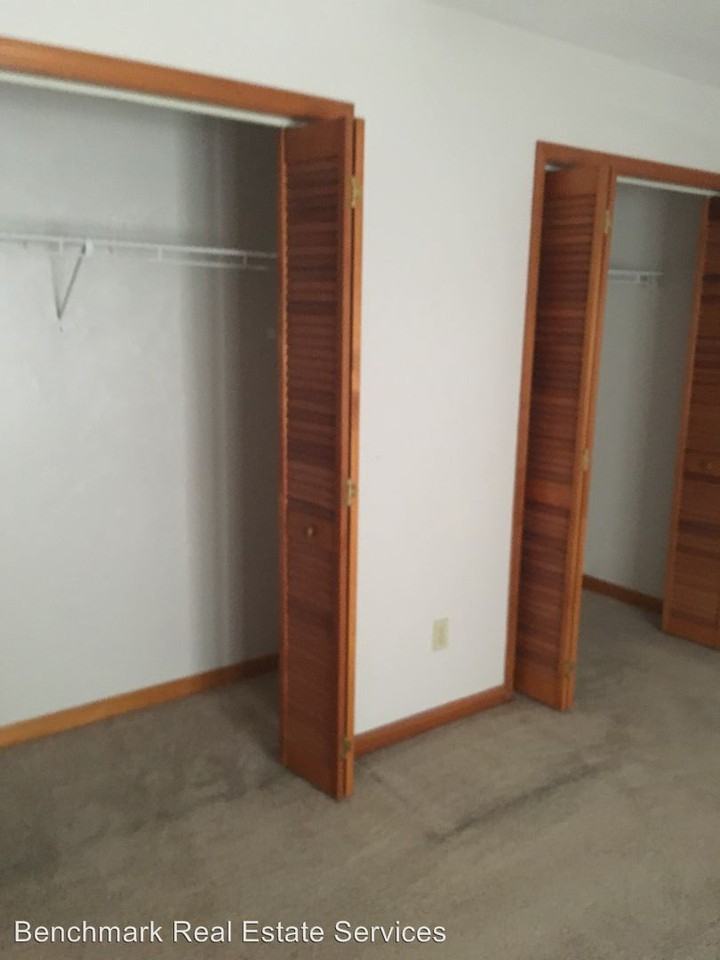 2724 Parsons Rest - Photo 2 of 10