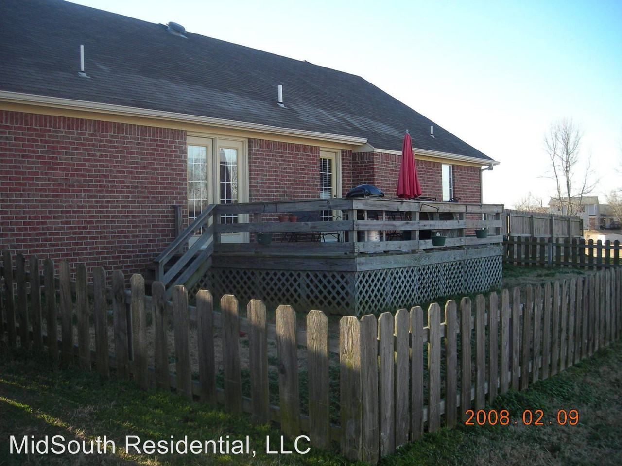 130 Persimmon Cove - Photo 3 of 3