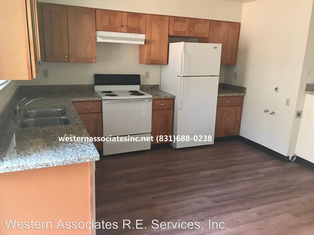 2870-2876 PARK AVENUE units a-d - Photo 3 of 6