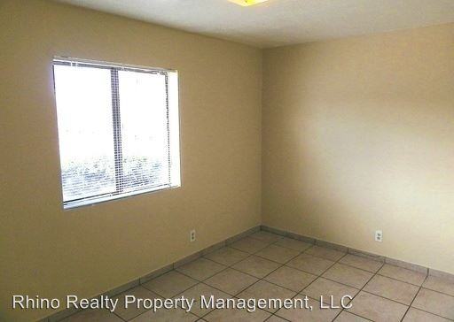 3413 Gibson SE - Photo 3 of 7