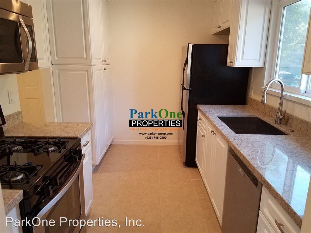 3578 Brook St #4 - Photo 3 of 18