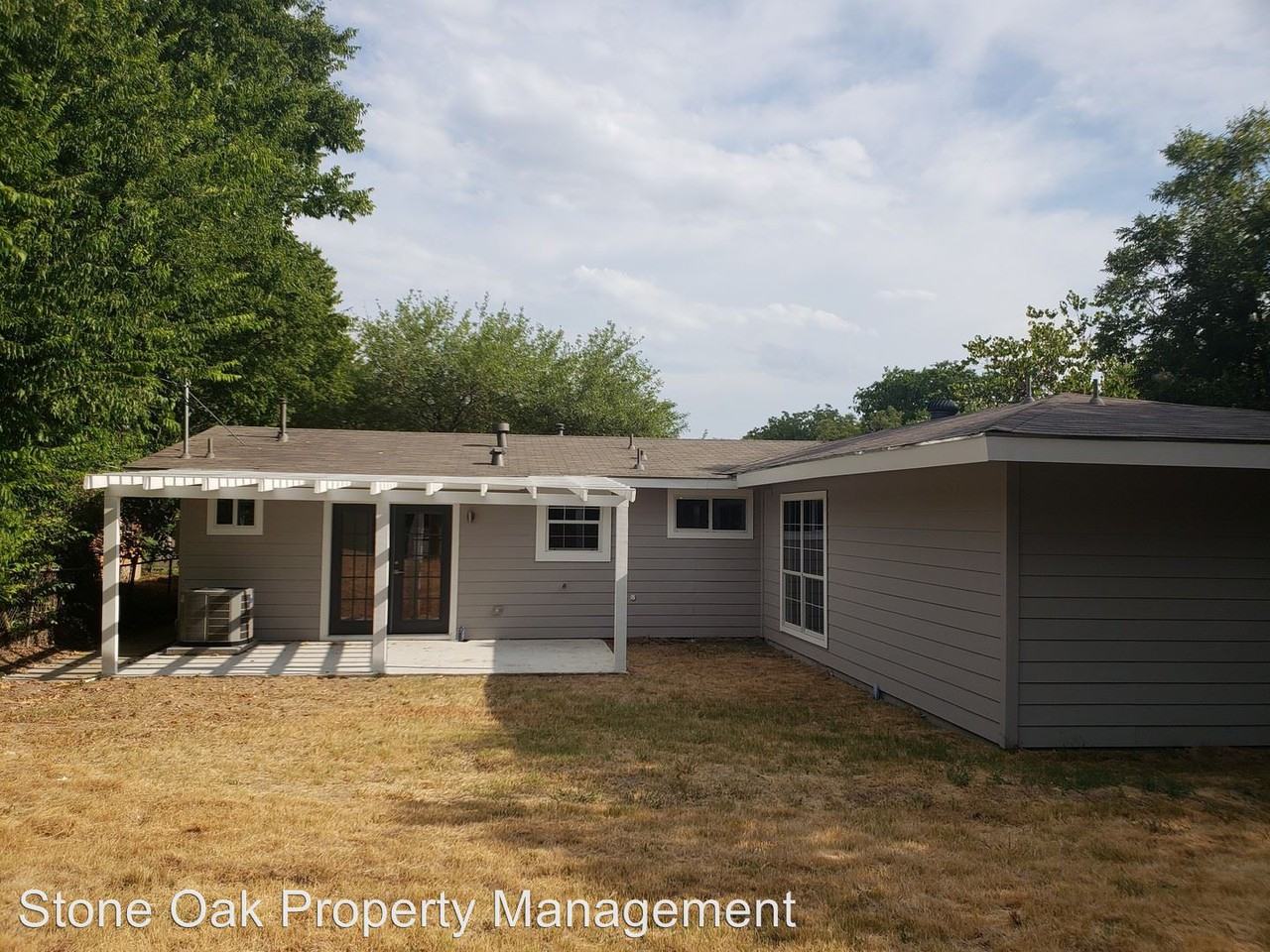 6804 Dubuque Ln - Photo 3 of 17