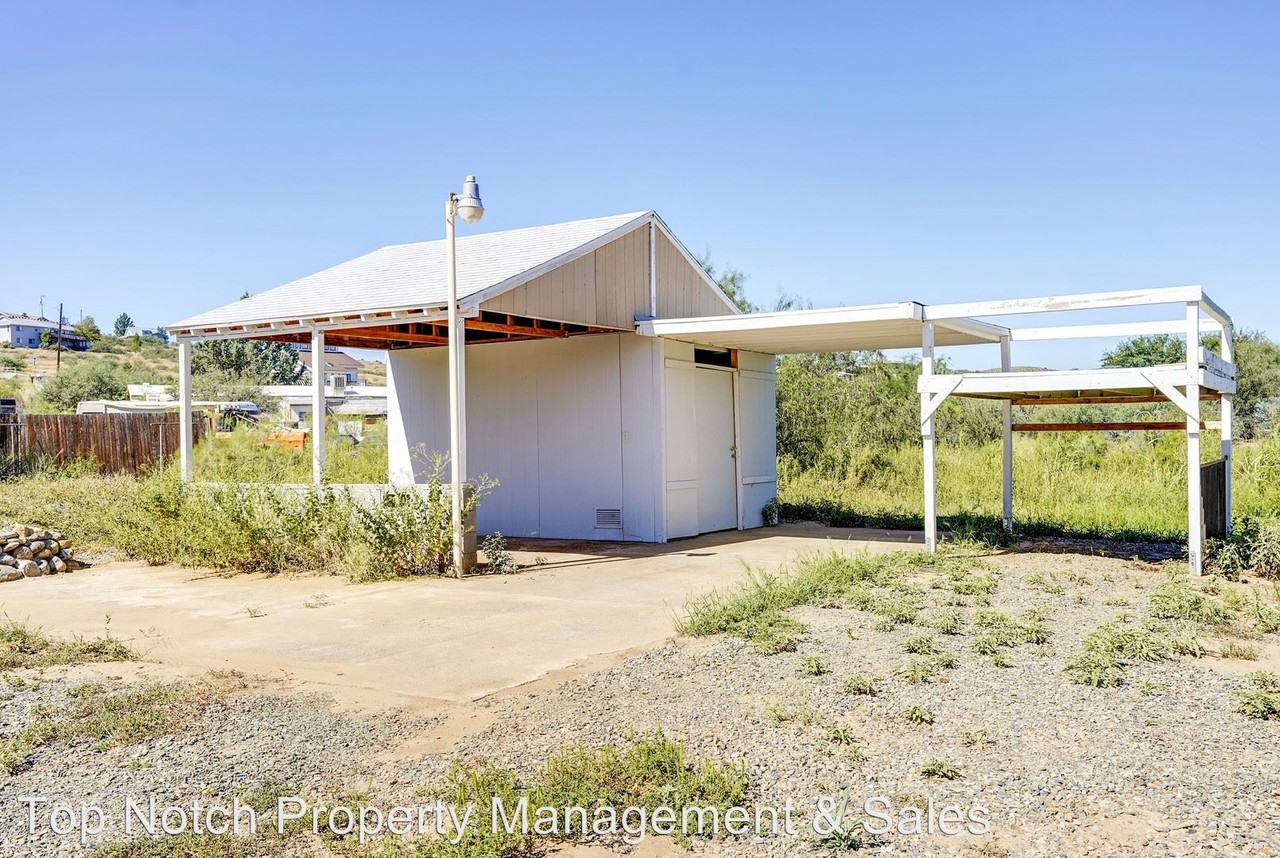 16776 S Fremont Ct - Photo 3 of 29