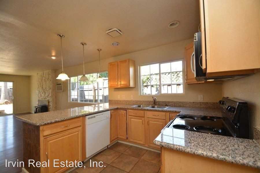 1189 Tilson Dr - Photo 3 of 11