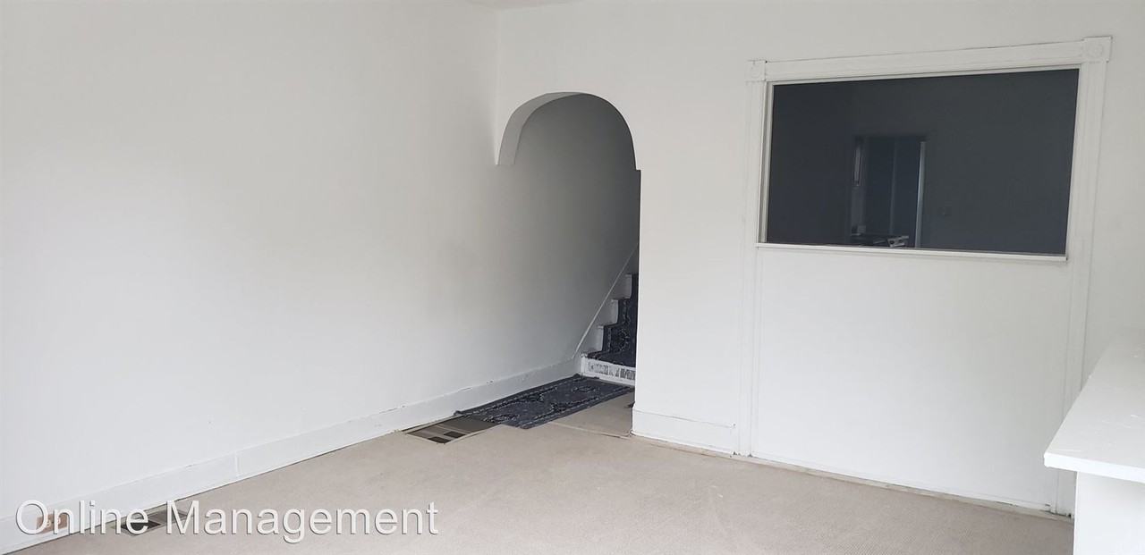 506 W Hanover St - Photo 2 of 25