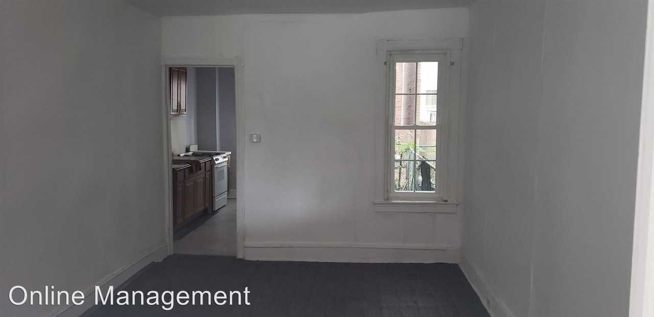 506 W Hanover St - Photo 3 of 25