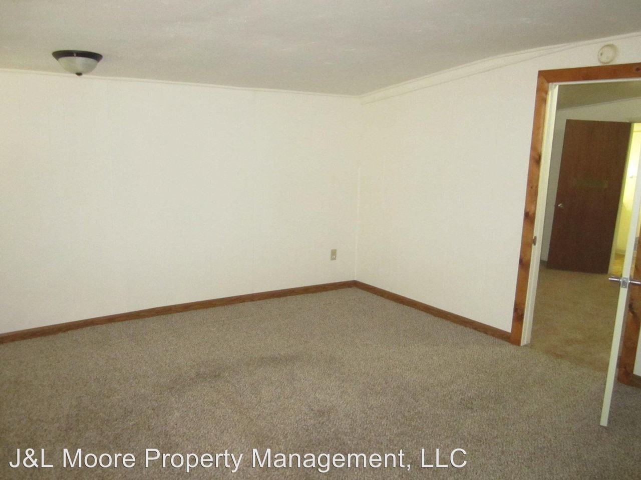 1183 6th Ave - Photo 3 of 9