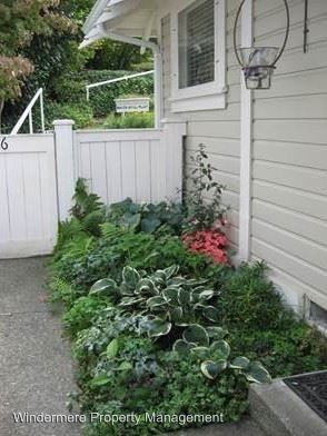 324 N State St - Photo 3 of 6