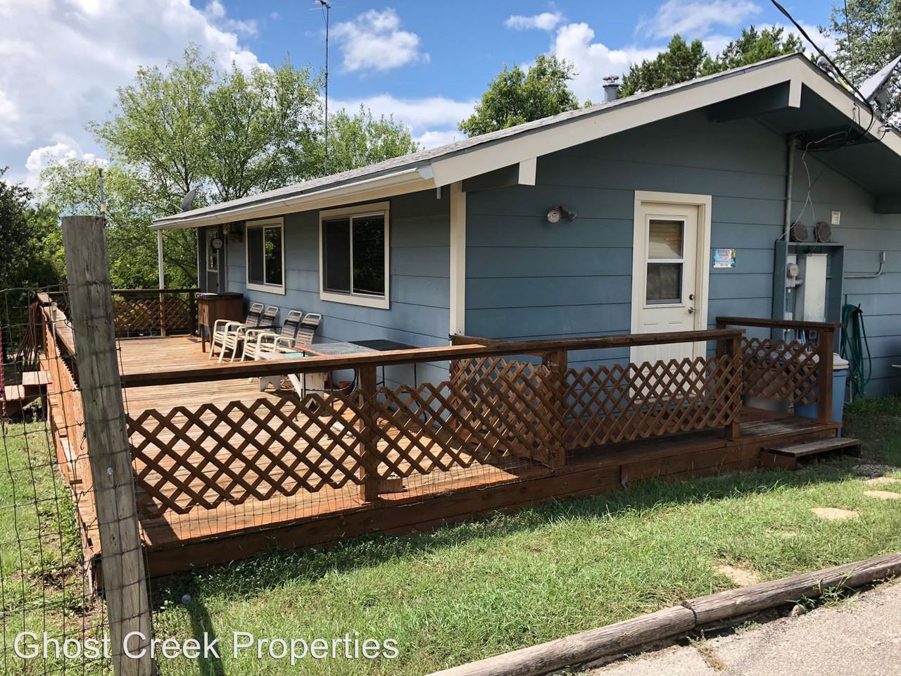 1492 Alamo Beach Rd - Photo 2 of 12