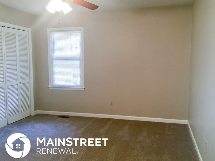 4631 Candlewyck Way - Photo 3 of 14