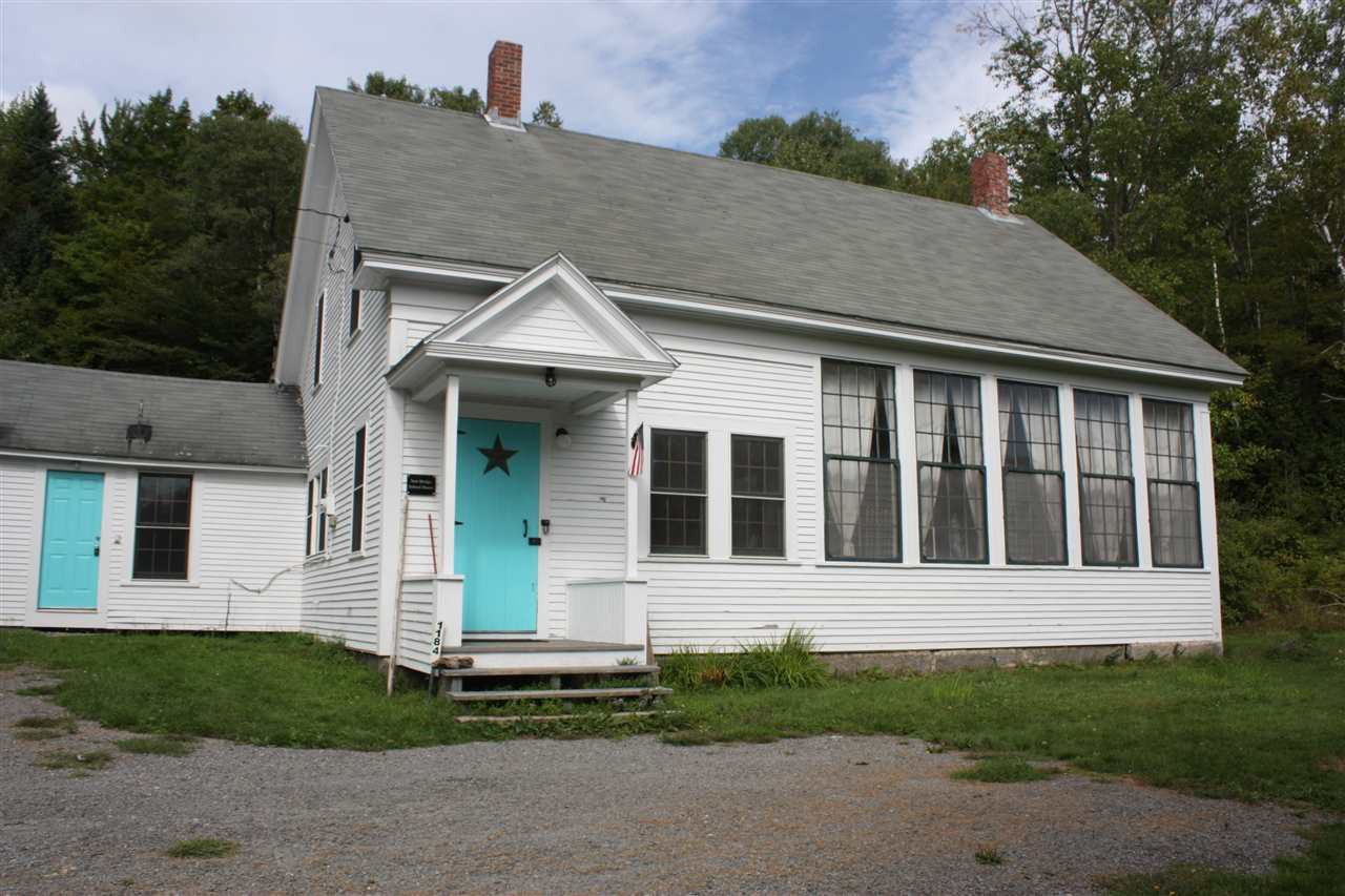 1184 Railroad St - Photo 3 of 32