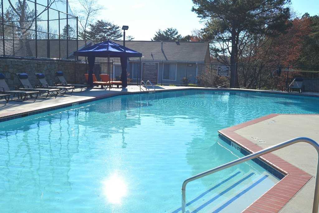 Ecco 400 - Photo 2 of 9