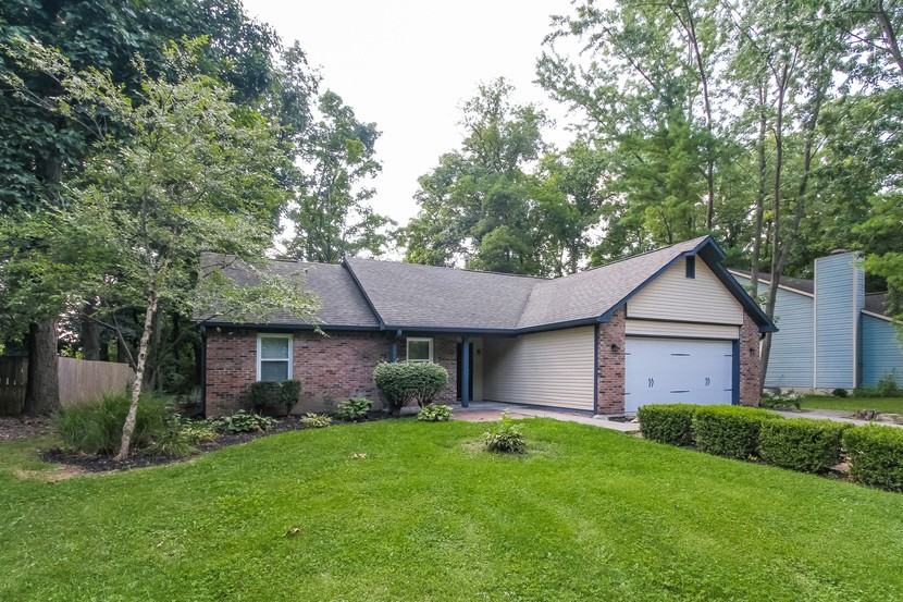 9160 Powderhorn Ln - Photo 2 of 15