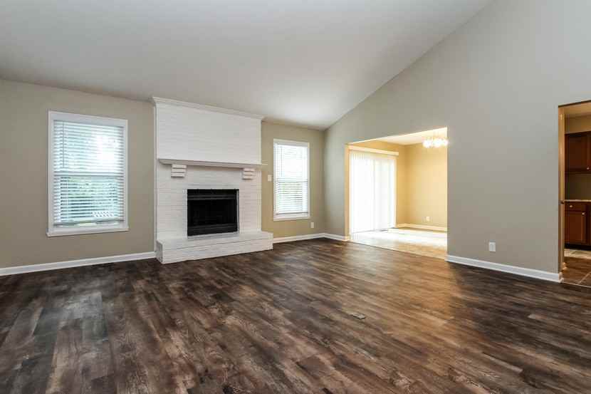 9160 Powderhorn Ln - Photo 3 of 15