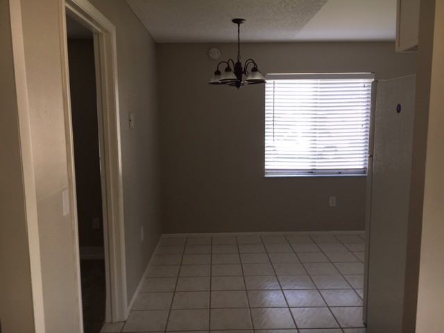 2550 Via Veneto Ct - Photo 3 of 14