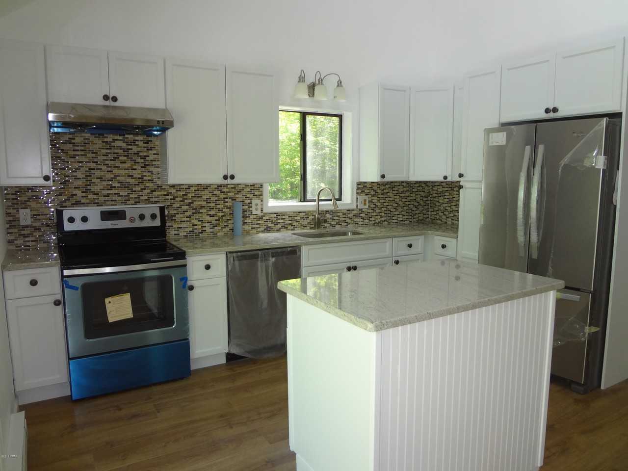 101 Jean Danielson Dr - Photo 3 of 23