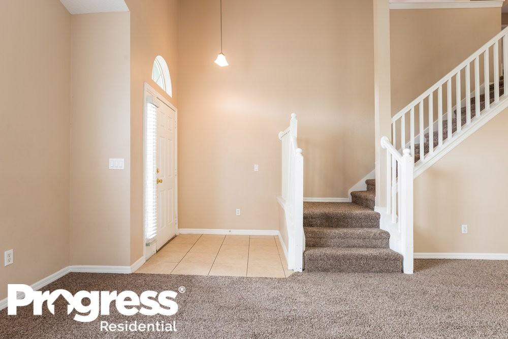 10837 Leader Ln - Photo 2 of 17