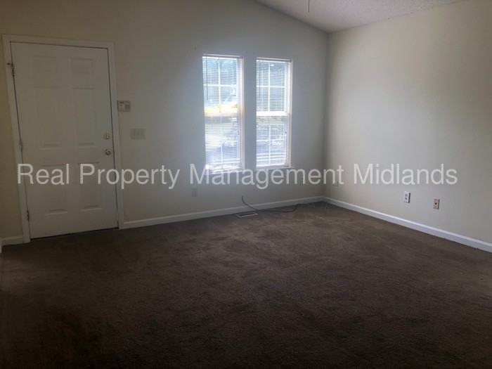 112 Sunny Acres Rd - Photo 2 of 6