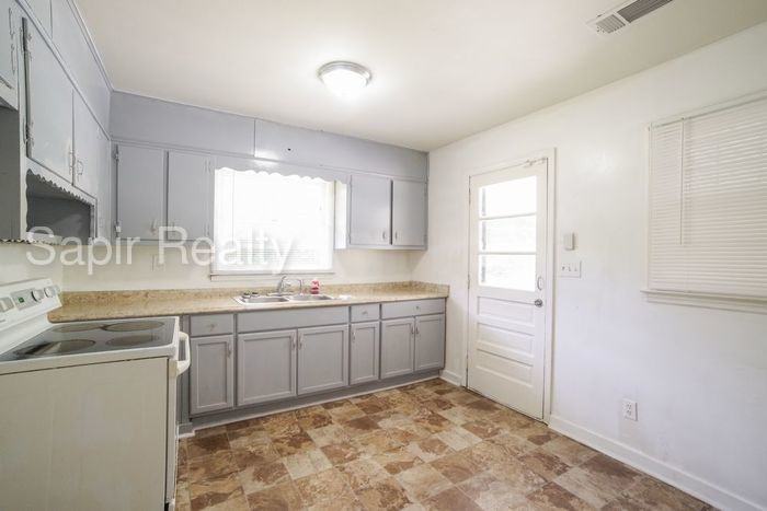 2590 Macon Dr SW - Photo 3 of 13