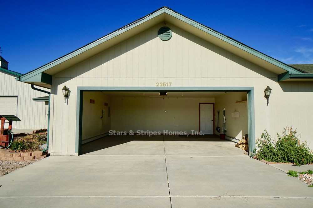 22517 Eagle Drive - Photo 3 of 40