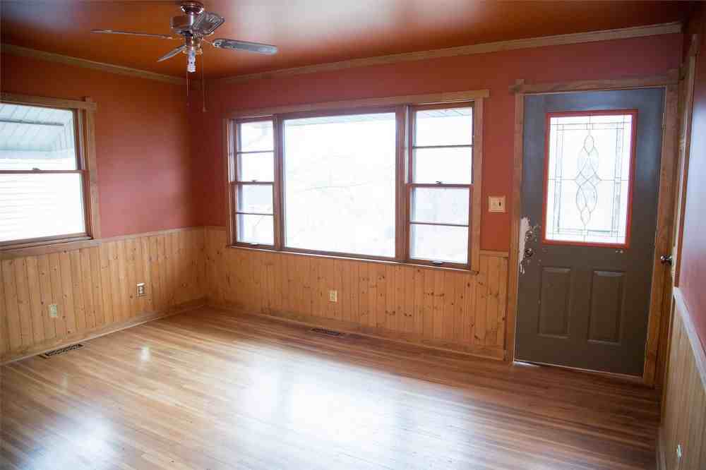 509 Gear St - Photo 3 of 18