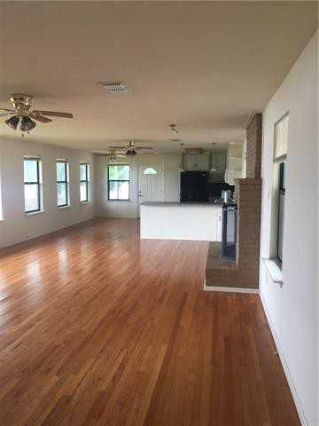 149 Lakeshore Dr - Photo 3 of 10