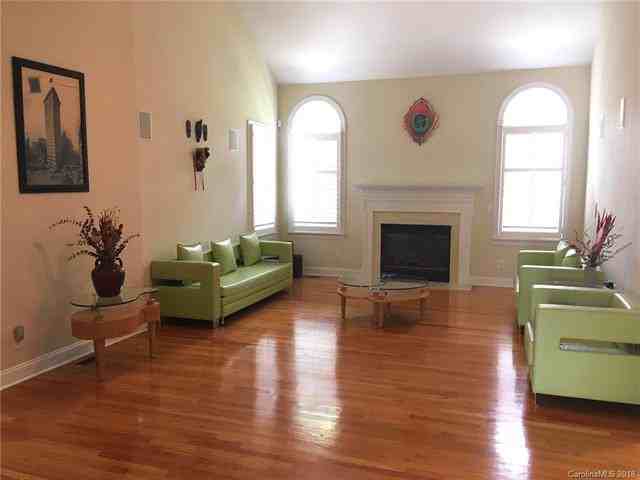 2302 Keara Way - Photo 3 of 27