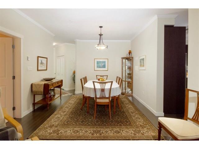 139 22nd St. #5 - Photo 4 of 14