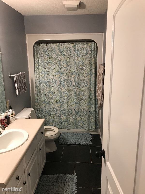611 Bloomfield Ave - Photo 2 of 9