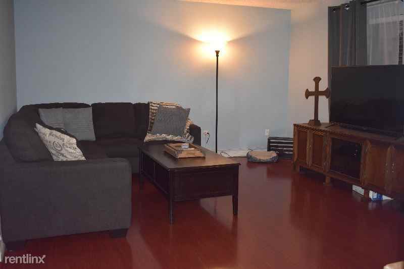 3256 E Ransom St - Photo 3 of 13