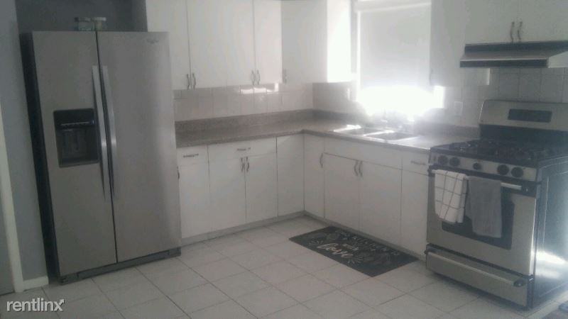 427 Lake St - Photo 2 of 43