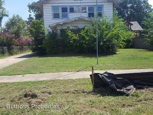 511 N Okmulgee Ave - Photo 3 of 8