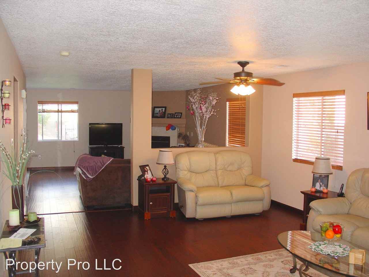 5215 Corsica Rd NW - Photo 3 of 15