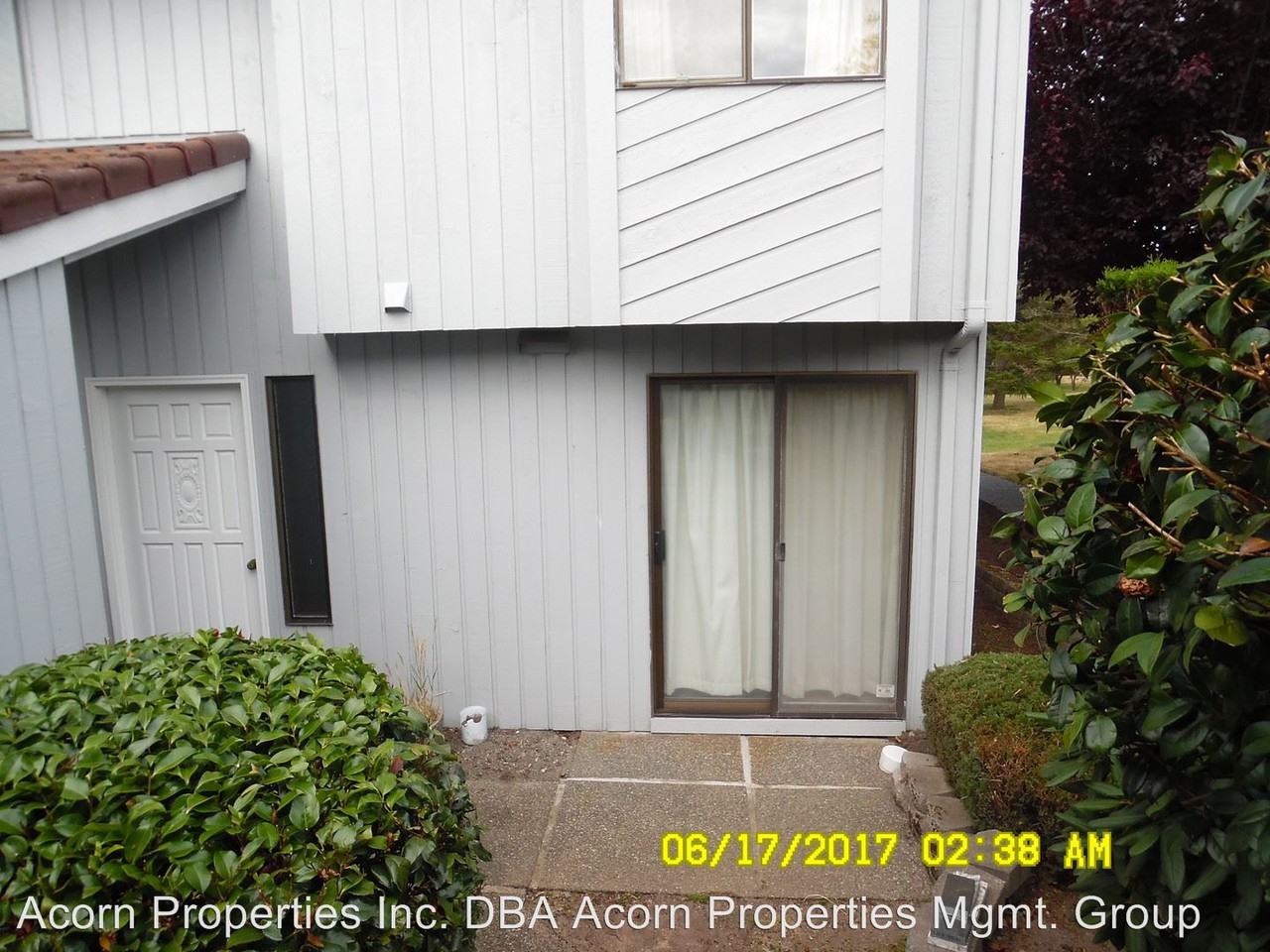 1616 Skyline Way - Photo 3 of 15