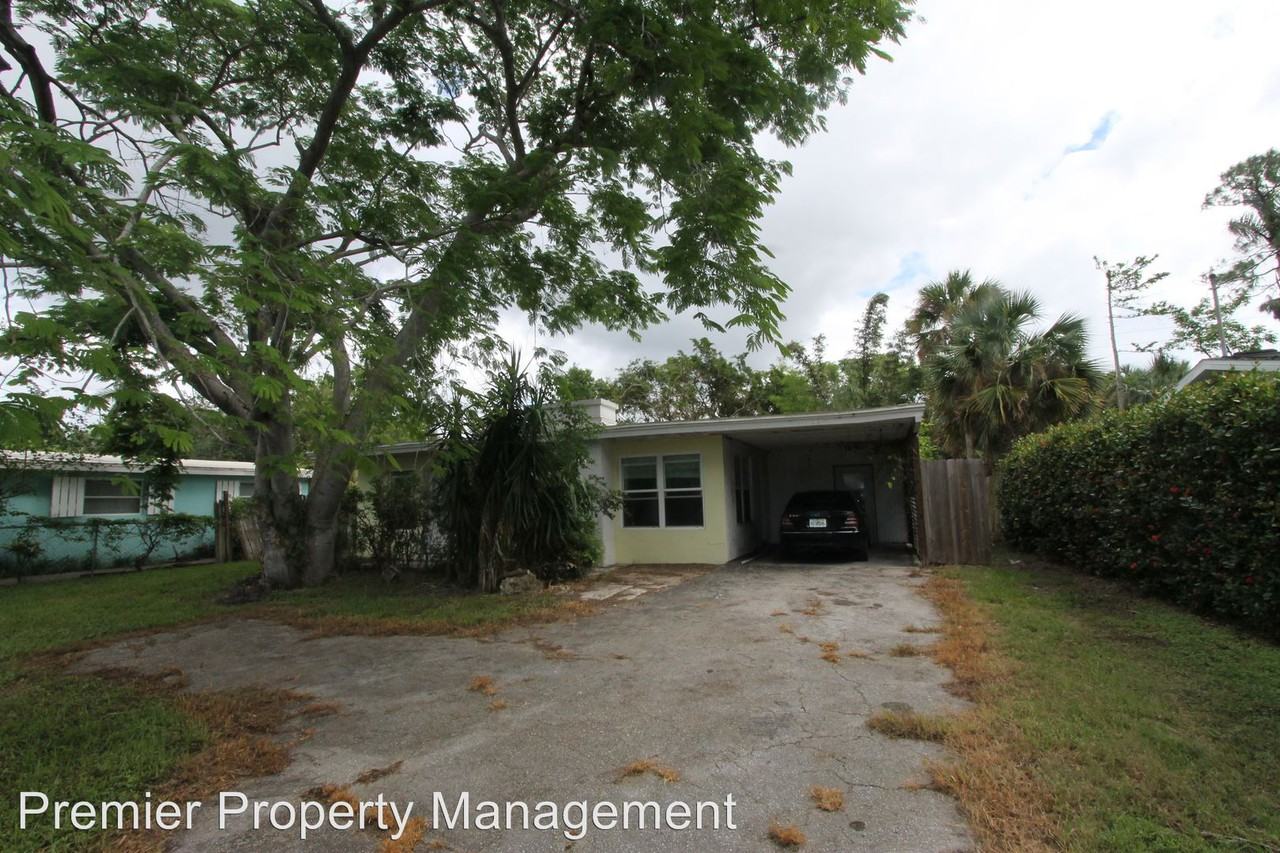 982 13th St N - Photo 2 of 11