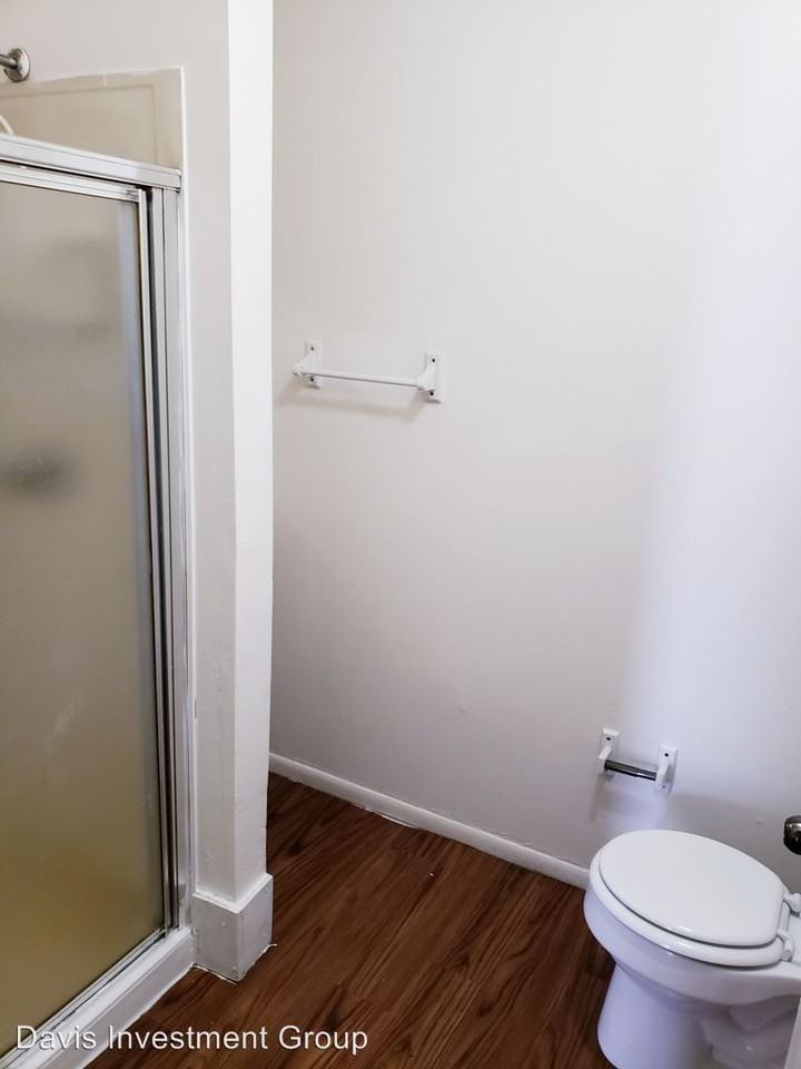 407 West Jefferson - Photo 2 of 5