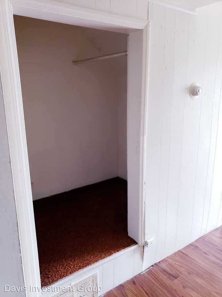 407 West Jefferson - Photo 3 of 5