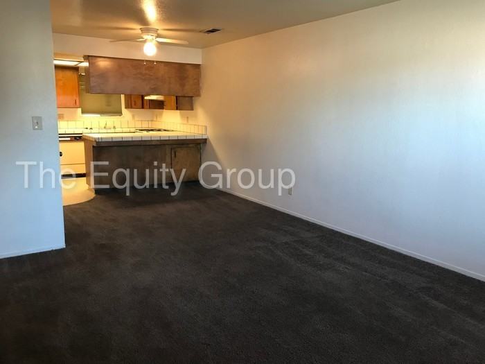 1270 Tustin Cir - Photo 2 of 16