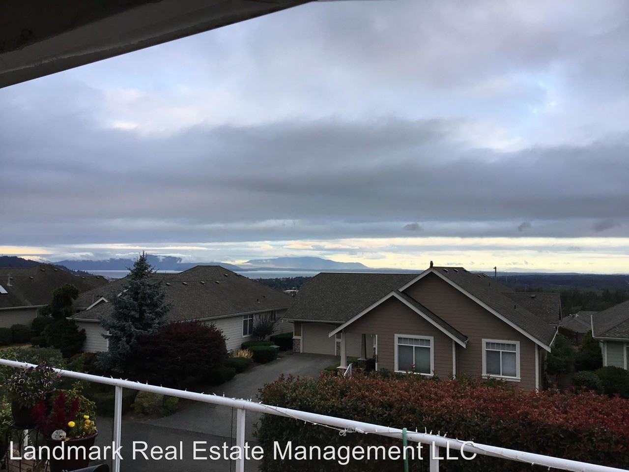 3223 Spyglass Dr - Photo 2 of 9