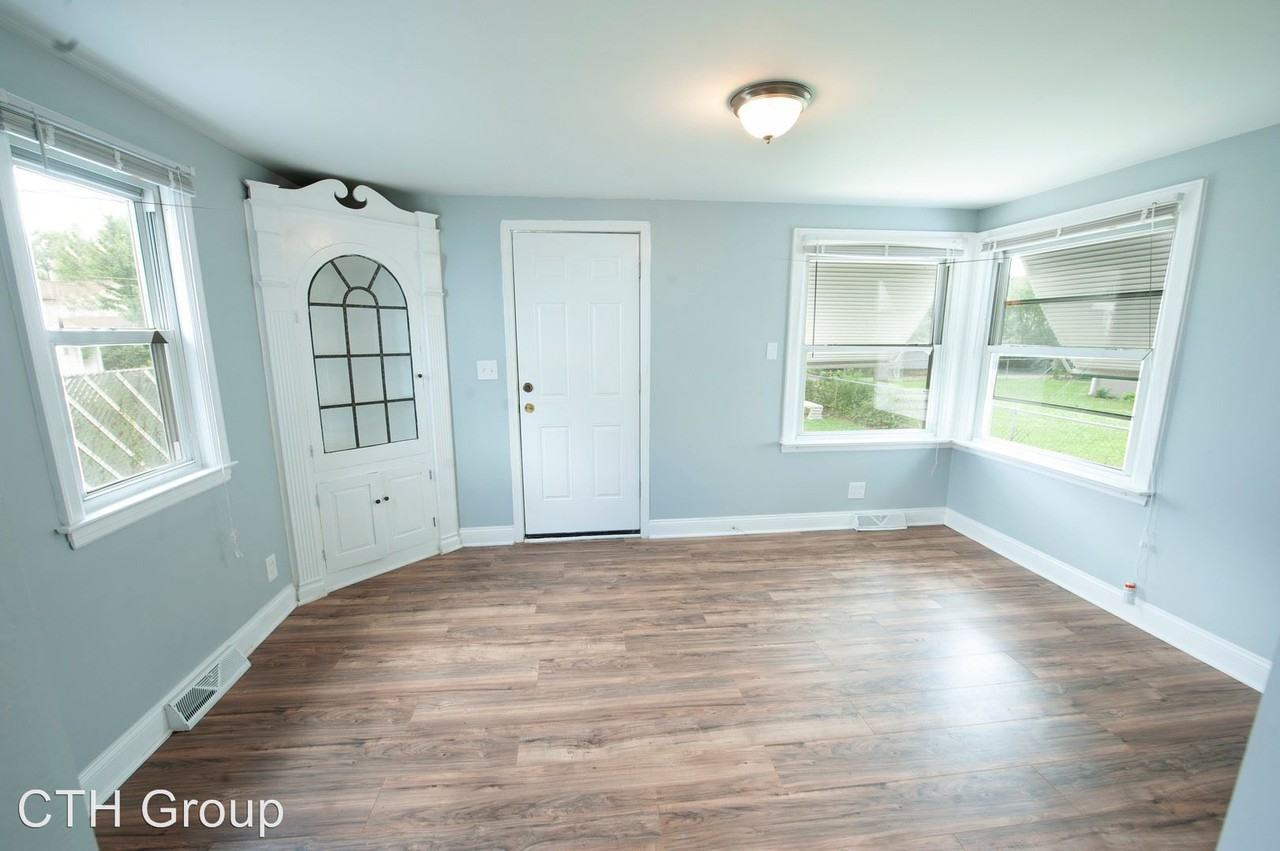 636 Salisbury Rd - Photo 2 of 25